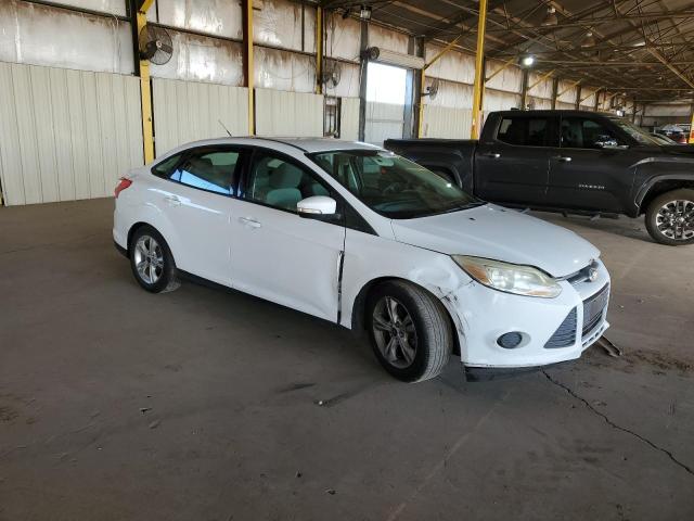 1FADP3F22EL145480 - 2014 FORD FOCUS SE WHITE photo 4