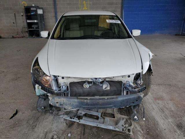 1HGCP2F6XBA112822 - 2011 HONDA ACCORD SE WHITE photo 5