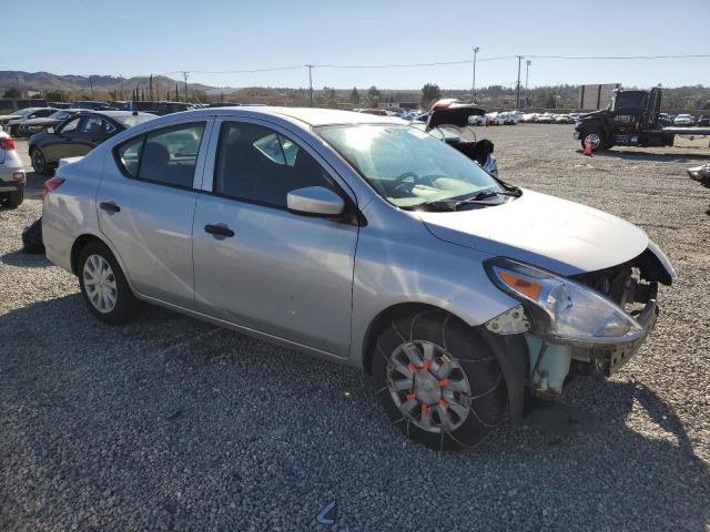 3N1CN7AP2GL860663 - 2016 NISSAN VERSA S SILVER photo 4