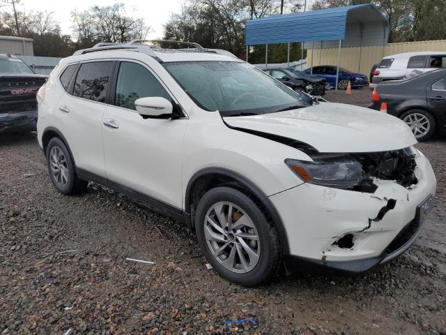 5N1AT2MT1FC859631 - 2015 NISSAN ROGUE S WHITE photo 4