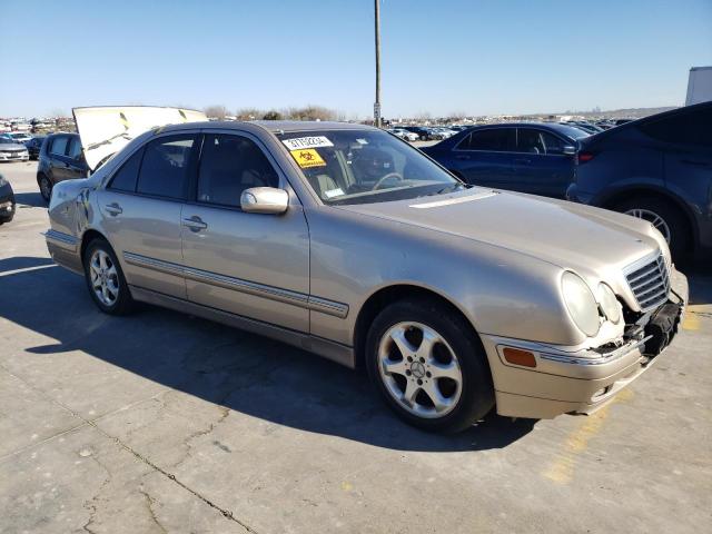 WDBJF65J32B416721 - 2002 MERCEDES-BENZ E 320 BEIGE photo 4