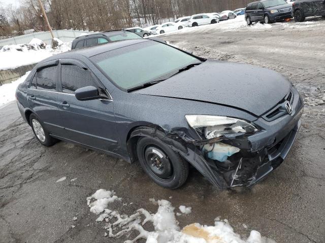 1HGCM563X3A113552 - 2003 HONDA ACCORD LX GRAY photo 4