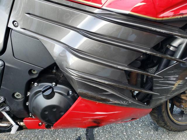 JKBZXNF14FA010166 - 2015 KAWASAKI ZX1400 F TWO TONE photo 7