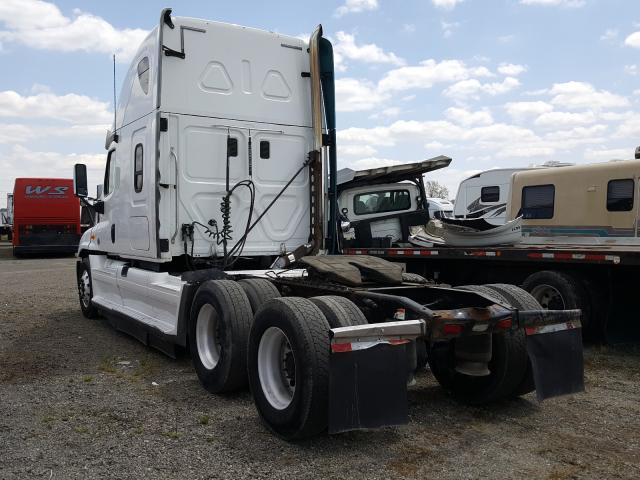 3AKJGLBG8DSFG3521 - 2013 FREIGHTLINER CASCADIA 125  photo 3