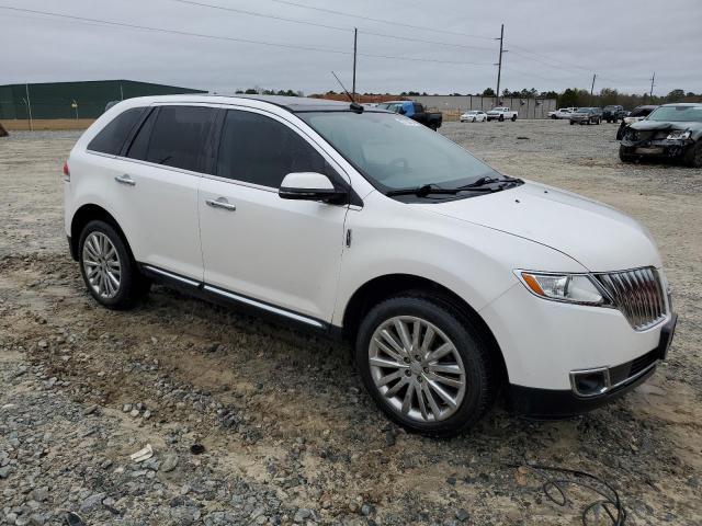 2LMDJ6JK3EBL10750 - 2014 LINCOLN MKX WHITE photo 4