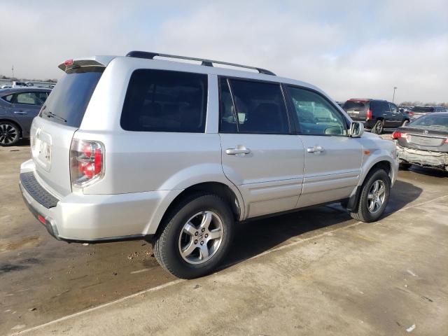 5FNYF28626B014000 - 2006 HONDA PILOT EX SILVER photo 3