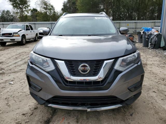 KNMAT2MTXJP505192 - 2018 NISSAN ROGUE S GRAY photo 5