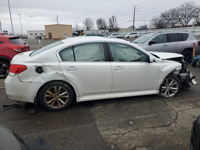 4S3BMCG63D3037878 - 2013 SUBARU LEGACY 2.5I PREMIUM WHITE photo 3