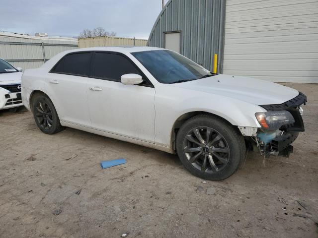 2C3CCAGG4EH355807 - 2014 CHRYSLER 300 S WHITE photo 4