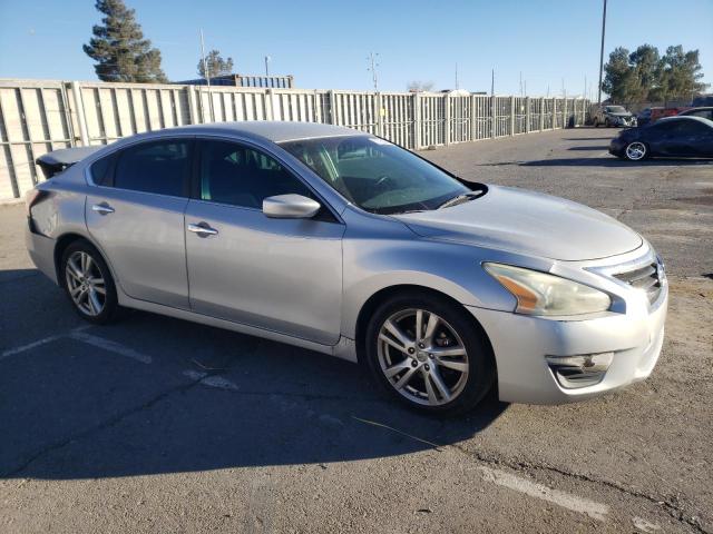 1N4AL3AP3DN516960 - 2013 NISSAN ALTIMA 2.5 SILVER photo 4