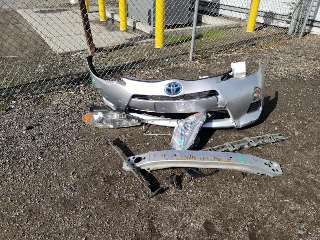 JTDKDTB3XE1060813 - 2014 TOYOTA PRIUS C SILVER photo 12