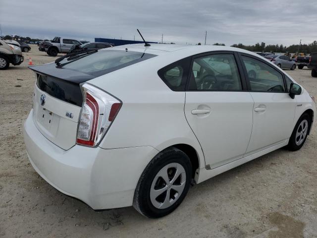 JTDKN3DU2E1757279 - 2014 TOYOTA PRIUS WHITE photo 3