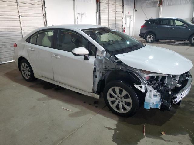 JTDEPRAE4LJ018726 - 2020 TOYOTA COROLLA LE WHITE photo 4