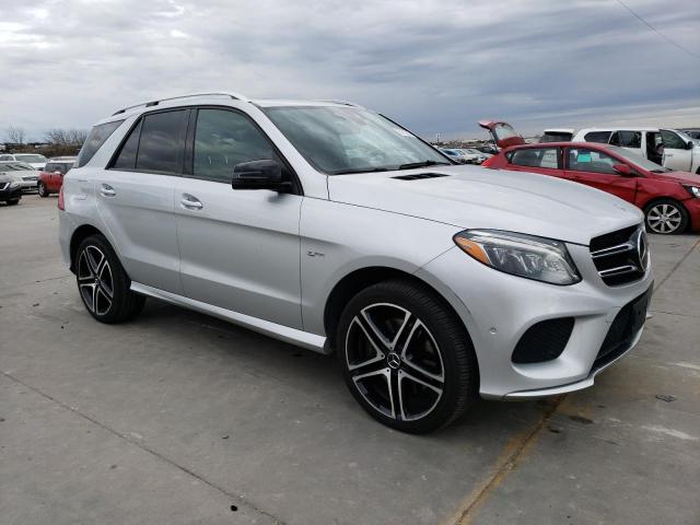 4JGDA6EB7JB004060 - 2018 MERCEDES-BENZ GLE 43 AMG SILVER photo 4