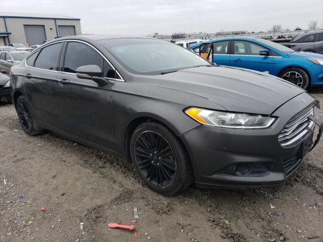 3FA6P0HD4GR133132 - 2016 FORD FUSION SE GRAY photo 4