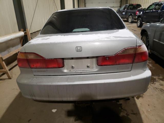 1HGCG5670YA810620 - 2000 HONDA ACCORD SE SILVER photo 6