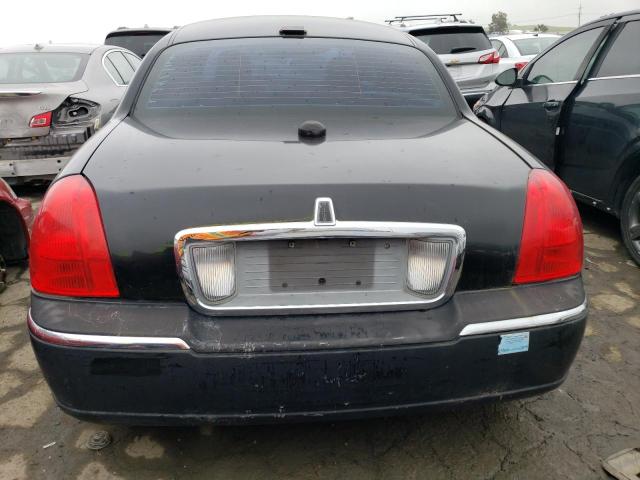 1LNHM84W54Y637411 - 2004 LINCOLN TOWN CAR EXECUTIVE L BLACK photo 6