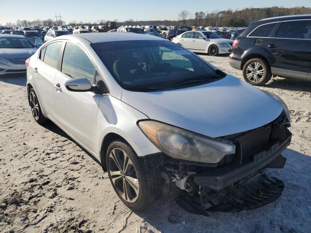 KNAFX4A81E5084905 - 2014 KIA FORTE EX WHITE photo 4