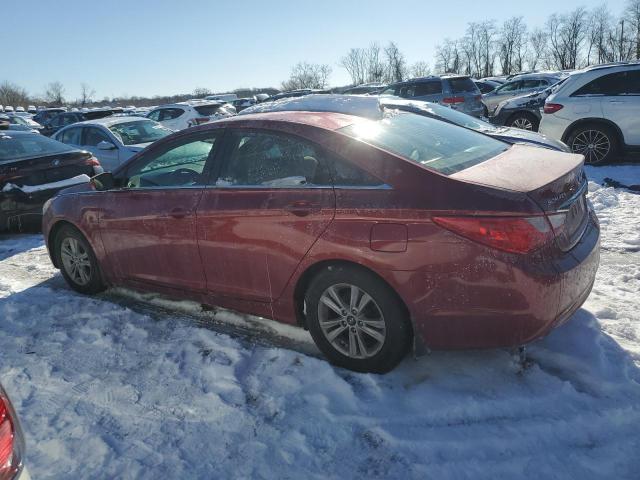 5NPEB4AC2DH571224 - 2013 HYUNDAI SONATA GLS RED photo 2