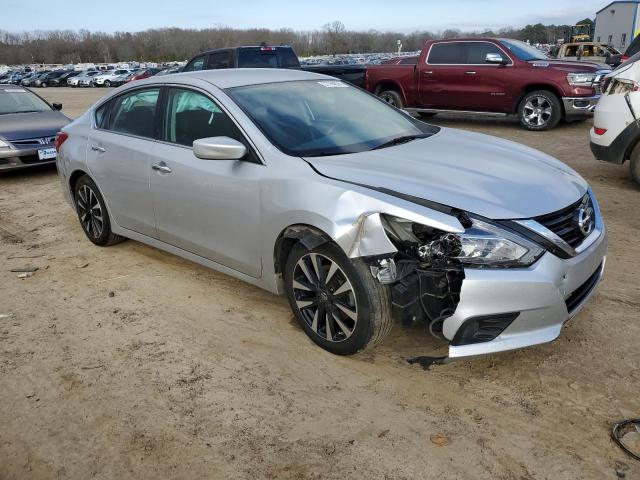 1N4AL3AP9JC250545 - 2018 NISSAN ALTIMA 2.5 SILVER photo 4