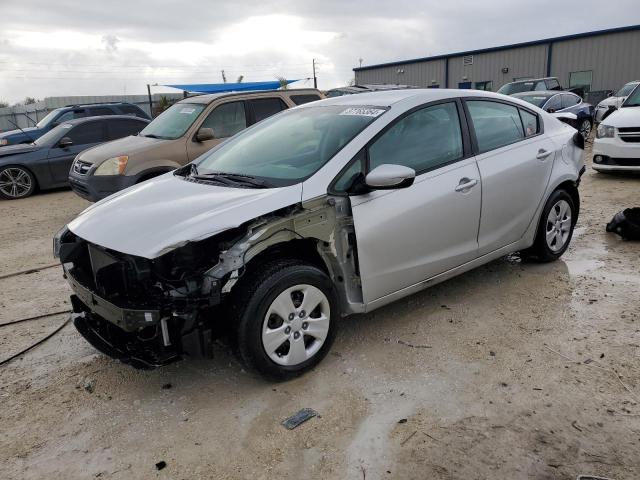 3KPFK4A77JE260072 - 2018 KIA FORTE LX SILVER photo 1