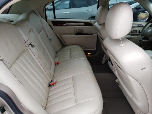 1LNHM81W24Y677417 - 2004 LINCOLN TOWN CAR EXECUTIVE Золотой фото 10