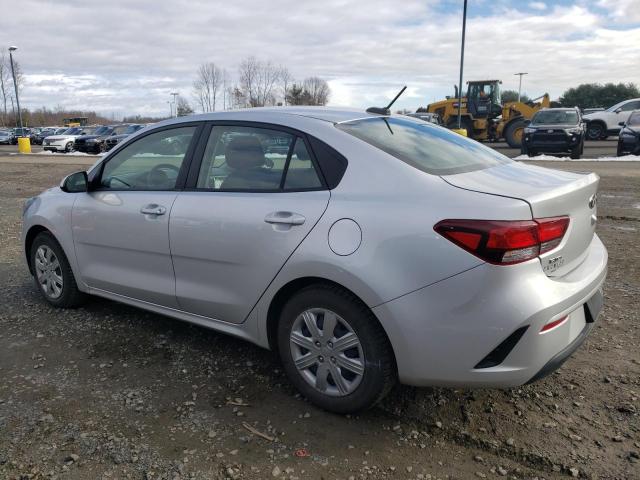 3KPA24AD4ME385423 - 2021 KIA RIO LX SILVER photo 2