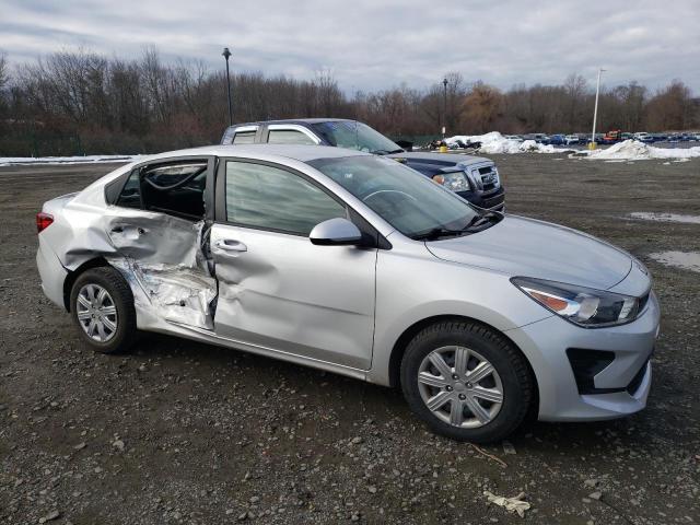 3KPA24AD4ME385423 - 2021 KIA RIO LX SILVER photo 4