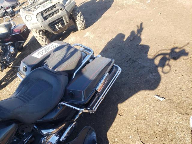 1HD1FC4127Y702225 - 2007 HARLEY-DAVIDSON FLHTCUI 黑色 照片 6