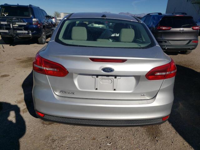 1FADP3F25JL231697 - 2018 FORD FOCUS SE SILVER photo 6