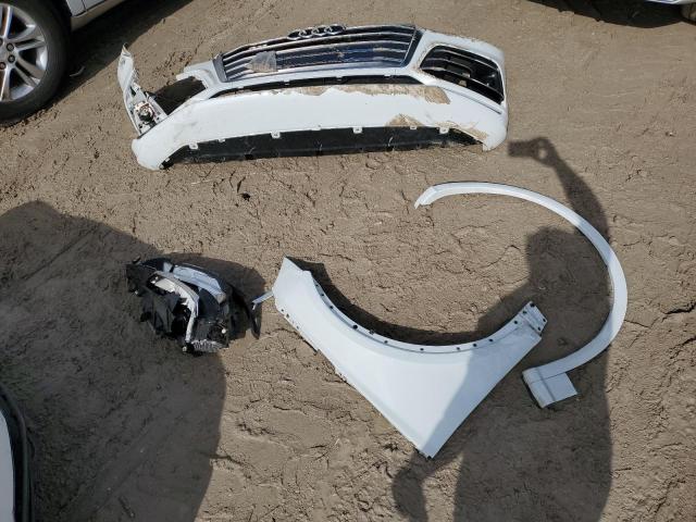 WA1C4AFY8K2027825 - 2019 AUDI SQ5 PRESTIGE WHITE photo 13