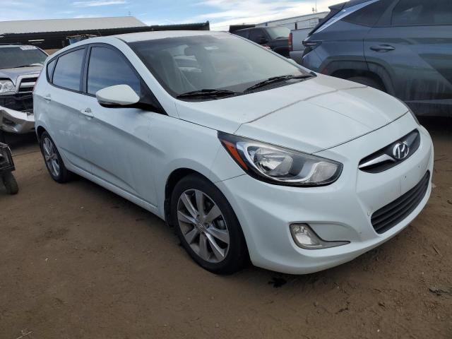 KMHCU5AE2DU088231 - 2013 HYUNDAI ACCENT GLS WHITE photo 4