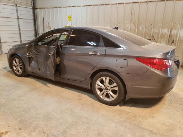 5NPEC4AC2DH657310 - 2013 HYUNDAI SONATA SE GRAY photo 2