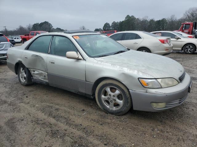 JT8BF28G3W0142502 - 1998 LEXUS ES 300 SILVER photo 4