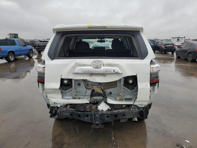 JTEZU5JR0K5200559 - 2019 TOYOTA 4RUNNER SR WHITE photo 6