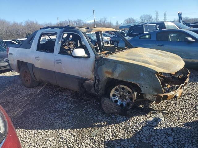 3GNEC13T33G184768 - 2003 CHEVROLET AVALANCHE C1500 WHITE photo 4