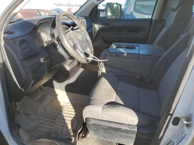 5TFCW5F12EX017213 - 2014 TOYOTA TUNDRA DOUBLE CAB SR/SR5 WHITE photo 7