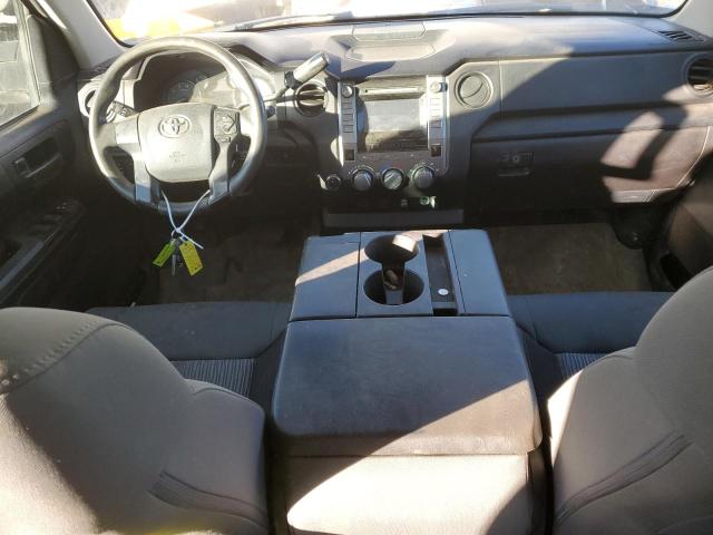 5TFCW5F12EX017213 - 2014 TOYOTA TUNDRA DOUBLE CAB SR/SR5 WHITE photo 8