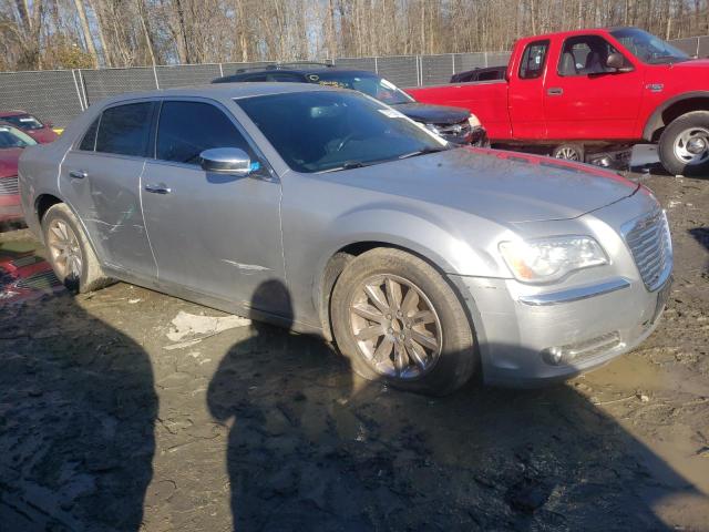 2C3CCAET7EH109253 - 2014 CHRYSLER 300C SILVER photo 4