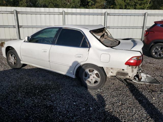 1HGCG5651WA171515 - 1998 HONDA ACCORD EX WHITE photo 2