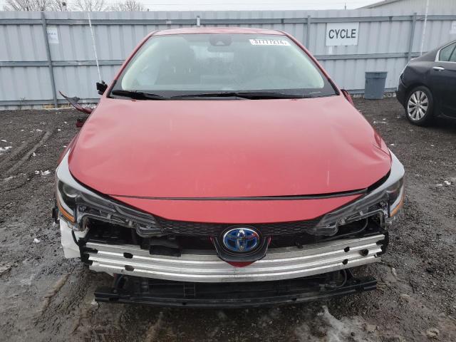 JTDBBRBE9LJ029771 - 2020 TOYOTA COROLLA LE RED photo 5