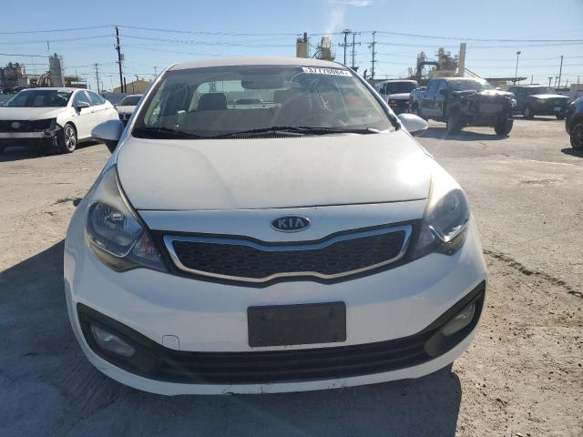 KNADN4A31D6132252 - 2013 KIA RIO EX WHITE photo 5