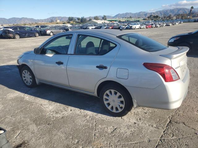 3N1CN7AP2FL946831 - 2015 NISSAN VERSA S SILVER photo 2