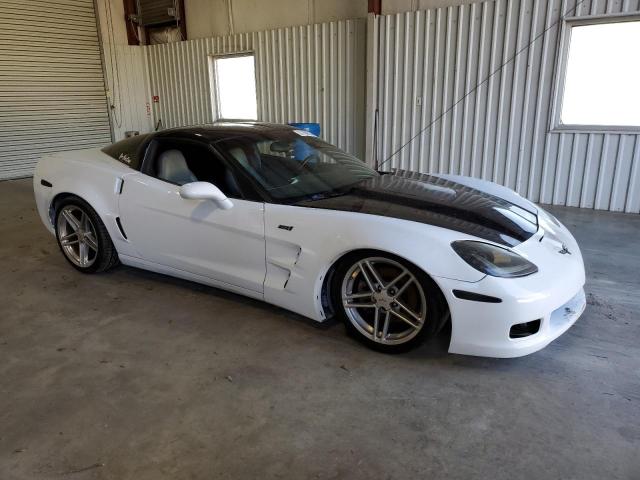 1G1YY24U155121157 - 2005 CHEVROLET CORVETTE WHITE photo 4