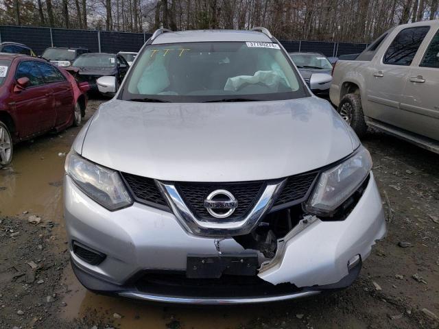 KNMAT2MV8GP615863 - 2016 NISSAN ROGUE S SILVER photo 5