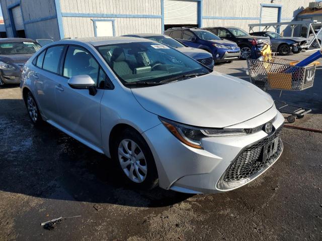 5YFEPMAE0MP238123 - 2021 TOYOTA COROLLA LE SILVER photo 4