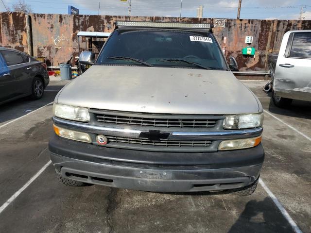 2GCEC19T011397540 - 2001 CHEVROLET SILVERADO C1500 GOLD photo 5