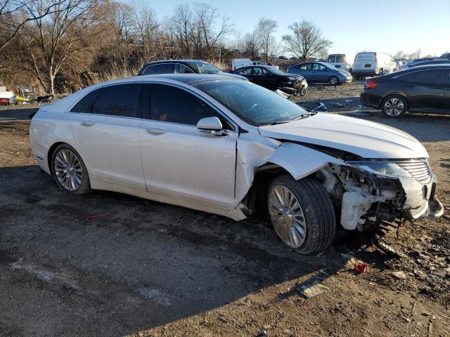 3LN6L2G97FR620270 - 2015 LINCOLN MKZ WHITE photo 4