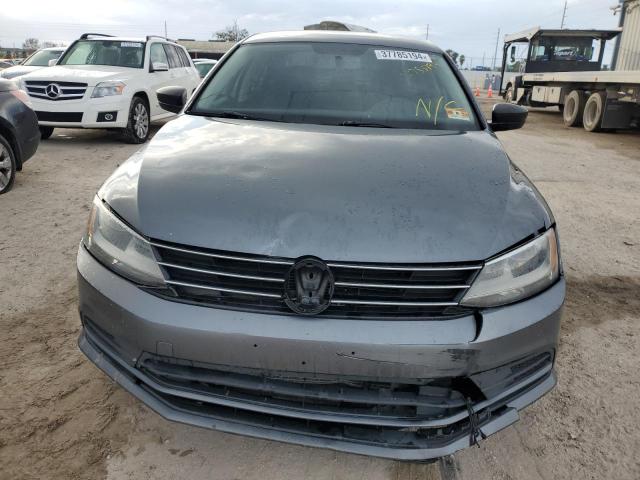 3VW2K7AJ7FM412096 - 2015 VOLKSWAGEN JETTA BASE GRAY photo 5