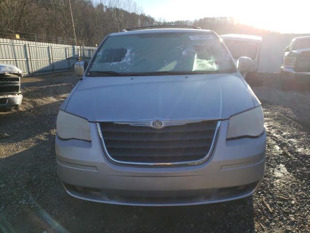 2A8HR54169R567916 - 2009 CHRYSLER TOWN & COU TOURING SILVER photo 5